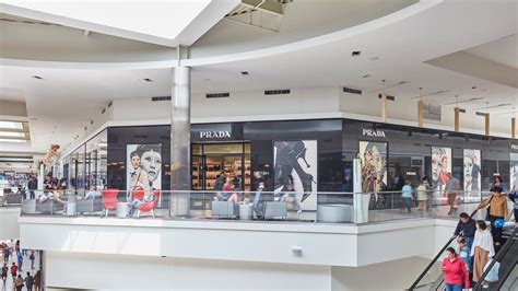 prada fashion outlets of chicago|rosemont fashion outlets.